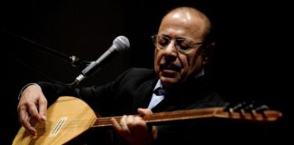 Türkiye, sahip olduğu köklü kültürel mirasla sadece tarihi yapılarıyla değil, aynı zamanda zengin müzik kültürüyle de öne çıkan bir ülke. Bu mirasın en nadide parçalarından biri ise hiç şüphesiz Halk Müziği ve Türk Sanat Müziği’dir. Bu iki müzik türü, yüzyıllardır Anadolu topraklarında yaşayan farklı halkların duygularını, acılarını, sevinçlerini ve hikâyelerini ezgilerle dile getirir. Günümüzde ise bu eşsiz müzik gelenekleri, Türkiye’nin dört bir yanında düzenlenen festivallerle yaşatılmakta ve yeni kuşaklara aktarılmaktadır. Konulu bir haber görseli.