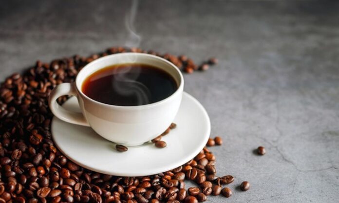 Kahve ve Çay Festivalleri Dünyanın En Lezzetli Buluşmaları Kahve ve çay festivalleri, dünyanın dört bir yanından gelen kahve ve çay severleri bir araya getiren eşsiz etkinliklerdir. Bu festivaller, içeceklerin tarihini, kültürünü ve çeşitliliğini kutlamak için düzenlenir ve katılımcılara bu iki popüler içeceğin derinliklerine inmeleri için fırsatlar sunar. Kahve ve çay, sadece birer içecek olmanın ötesine geçmiştir; onlar, sosyal hayatın vazgeçilmez bir parçası, kültürel birer simge haline gelmiştir. Kahve ve çay festivalleri, bu içeceklerin üretiminden, demleme yöntemlerine kadar her yönüyle keşfedilecek çok şey sunduğundan katılımcılar için öğretici ve eğlenceli bir deneyim olur. Konulu bir haber görseli.