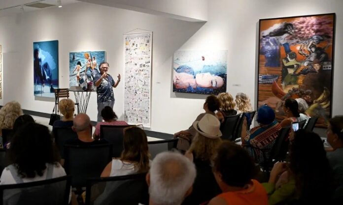 Sanatın Kalbinde Buluşma Sanatçı Buluşmaları ve Sergi Festivalleri Sanat dünyası, yaratıcı insanları bir araya getiren, fikirlerin özgürce paylaşıldığı ve sanatsal vizyonların sergilendiği etkinliklerle doludur. Bu etkinliklerin başında ise sanatçı buluşmaları ve sergi festivalleri yer alır. Hem sanatçılar hem de sanatseverler için büyük bir önem taşıyan bu tür festivaller, sanatı daha geniş kitlelere ulaştırmak, yeni eserler tanıtmak ve yaratıcı süreçleri desteklemek açısından önemli platformlar oluşturur. Konulu bir haber görseli.