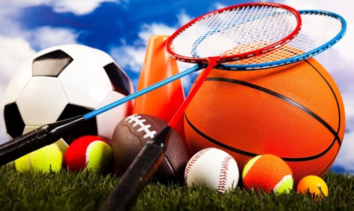 Spor Festivalleri Kültürel Birleşim ve Dünya Çapında Heyecan Spor festivalleri, dünyanın dört bir yanında insanları bir araya getiren, büyük heyecanlar yaratan ve kültürel sınırları aşan etkinliklerdir. Her yıl binlerce kişi, farklı spor dallarındaki yeteneklerini sergilemek, izleyicilere unutulmaz anlar yaşatmak ve aynı zamanda birbirleriyle dostane rekabet içinde olmak için bu festivallere katılır. Spor festivalleri, katılımcılarına sadece fiziksel bir deneyim sunmakla kalmaz, aynı zamanda toplumsal dayanışma, kültürel etkileşim ve eğlenceli bir atmosfer sağlar. Bu tür etkinlikler, hem izleyicilerin hem de sporcuların enerjilerini birleştirerek büyük bir coşku yaratır. Konulu bir haber görseli.